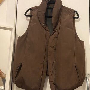 GAP Women’s Dark Olive Puffer Vest